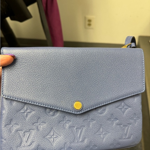 Louis Vuitton Handbags - Authentic Louis Vuitton Monogram Empreinte Twice leather crossbody purse